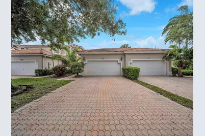 2851 E Aragon Boulevard #5, Sunrise, FL 33313 - Photo 3
