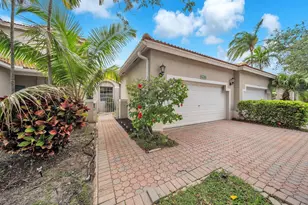 2851 E Aragon Blvd, Sunrise, FL 33313 - Photo 1