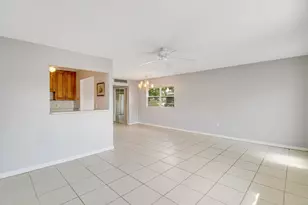 175 Valencia H, Delray Beach, FL 33446 - Photo 3