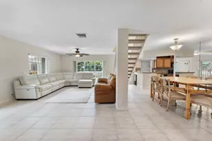 2704 Vision Dr, Palm Beach Gardens, FL 33418 - Photo 9