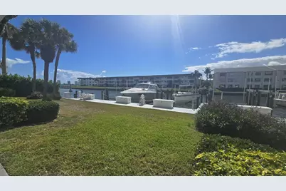 104 Paradise Harbour Boulevard #114, North Palm Beach, FL 33408 - Photo 3