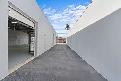 270 SW 33rd Street, Fort Lauderdale, FL 33315 - Photo 9
