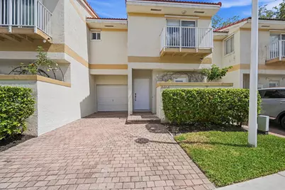8464 Lagos De Campo Boulevard, Tamarac, FL 33321 - Photo 7