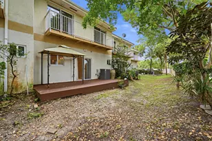 8464 Lagos De Campo Blvd, Tamarac, FL 33321 - Photo 41
