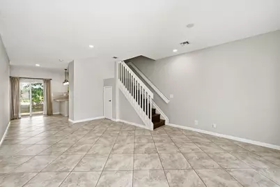 8464 Lagos De Campo Boulevard, Tamarac, FL 33321 - Photo 13