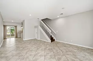 8464 Lagos De Campo Blvd, Tamarac, FL 33321 - Photo 13