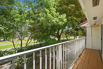 8464 Lagos De Campo Boulevard, Tamarac, FL 33321 - Photo 21