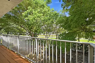8464 Lagos De Campo Boulevard, Tamarac, FL 33321 - Photo 19