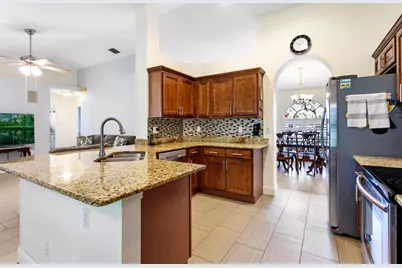 106 Venetian Lane, Royal Palm Beach, FL 33411 - Photo 7