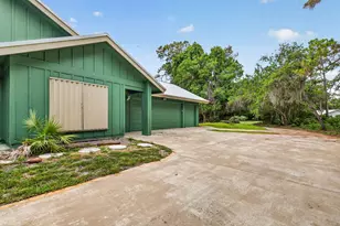 2111 SW Racquet Club Dr, Palm City, FL 34990 - Photo 5