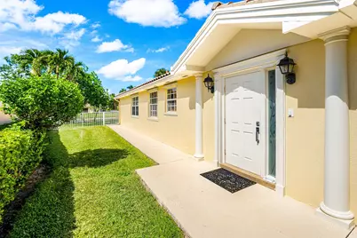 8413 Cozumel Lane, Wellington, FL 33414 - Photo 5