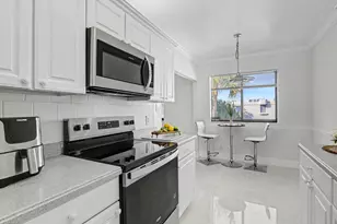 6328 W Longboat Ln W, Boca Raton, FL 33433 - Photo 5