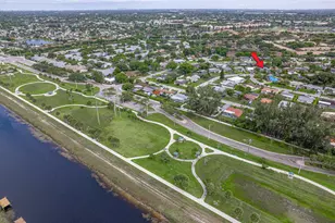 8106 NW 101st Ave, Tamarac, FL 33321 - Photo 9