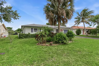 8106 NW 101st Avenue, Tamarac, FL 33321 - Photo 5