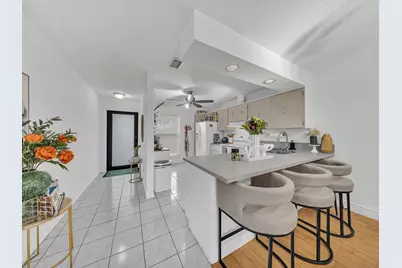 1023 Banks Road #201, Margate, FL 33063 - Photo 3