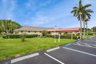 8900 Warwick Dr, Boca Raton, FL 33433 - Photo 35