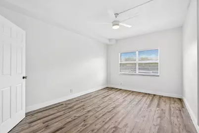 2555 NE 11th Street #104, Fort Lauderdale, FL 33304 - Photo 13