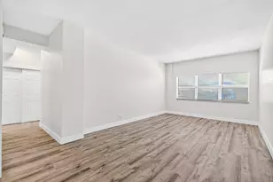 2555 NE 11th St, Fort Lauderdale, FL 33304 - Photo 19