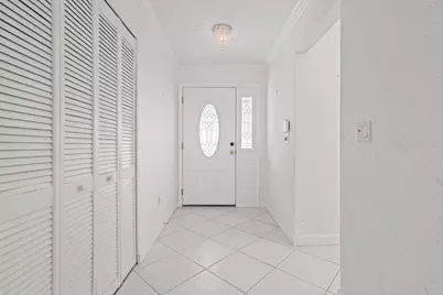 4825 NW 98th Place, Doral, FL 33178 - Photo 7