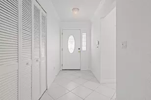 4825 NW 98 Pl, Doral, FL 33178 - Photo 7