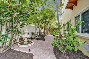 804 NE 7th St, Fort Lauderdale, FL 33304 - Photo 7
