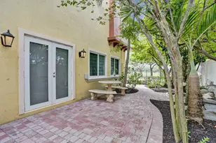 804 NE 7th St, Fort Lauderdale, FL 33304 - Photo 9