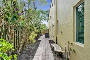 804 NE 7th St, Fort Lauderdale, FL 33304 - Photo 11