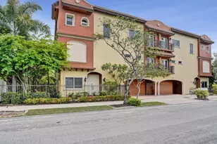 804 NE 7th St, Fort Lauderdale, FL 33304 - Photo 3