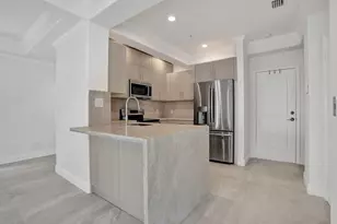 804 NE 7th St, Fort Lauderdale, FL 33304 - Photo 13