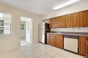 533 W Jasmine Dr, Lake Park, FL 33403 - Photo 7
