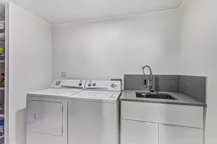 5280 N Ocean Dr, Riviera Beach, FL 33404 - Photo 33