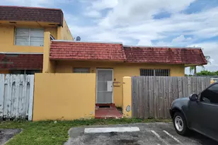 606 NW 179th St, Miami Gardens, FL 33169 - Photo 1
