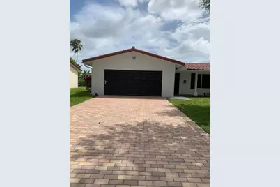 4005 NW 76th Avenue, Coral Springs, FL 33065 - Photo 3