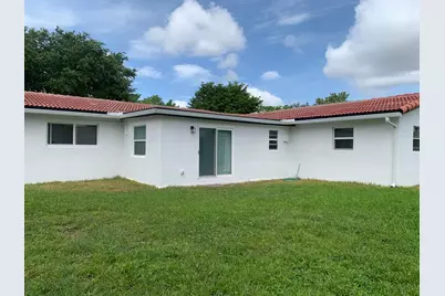4005 NW 76th Avenue, Coral Springs, FL 33065 - Photo 5