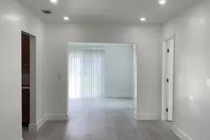 4005 NW 76th Ave, Coral Springs, FL 33065 - Photo 11