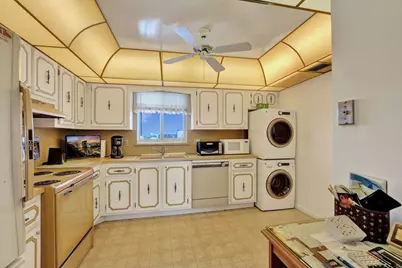 301 Lake Shore Drive #809, Lake Park, FL 33403 - Photo 13