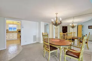 301 Lake Shore Dr, Lake Park, FL 33403 - Photo 11