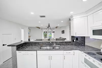 147 SW 3rd Street, Pompano Beach, FL 33060 - Photo 7