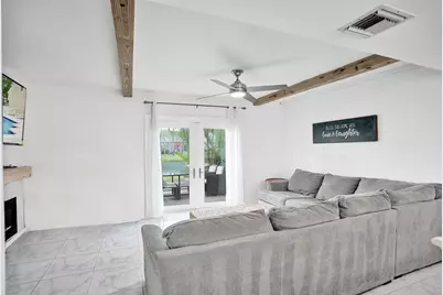 147 SW 3rd Street, Pompano Beach, FL 33060 - Photo 11