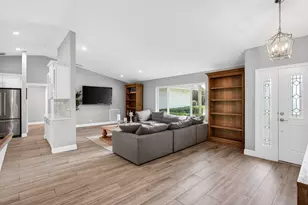 17773 Maplewood Dr, Boca Raton, FL 33487 - Photo 9