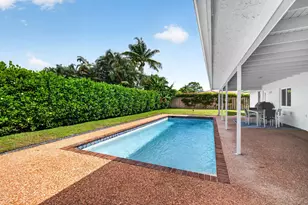17773 Maplewood Dr, Boca Raton, FL 33487 - Photo 5