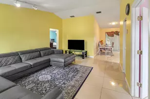 23 Chelsea Ln, Boynton Beach, FL 33426 - Photo 3