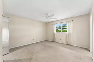 3150 Pinehurst Dr, Lake Worth, FL 33467 - Photo 15