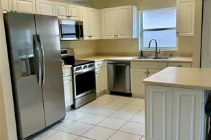 3694 Miramontes Cir, Wellington, FL 33414 - Photo 9