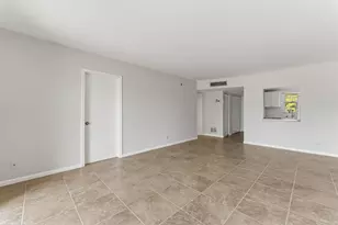 1638 Embassy Dr, West Palm Beach, FL 33401 - Photo 13