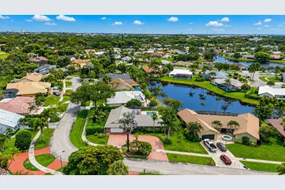 2378 Deer Creek Lob Lolly Lane, Deerfield Beach, FL 33442 - Photo 43
