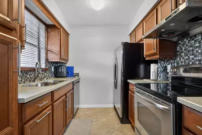 104 Shoreview Drive #104, Greenacres, FL 33463 - Photo 9