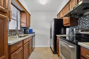 104 Shoreview Dr, Greenacres, FL 33463 - Photo 9