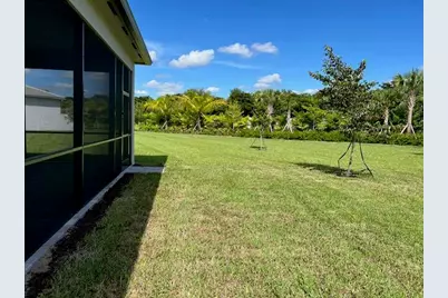 9741 Spruce Woods Drive, Boynton Beach, FL 33473 - Photo 17