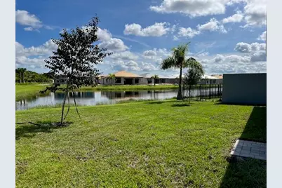 9741 Spruce Woods Drive, Boynton Beach, FL 33473 - Photo 7
